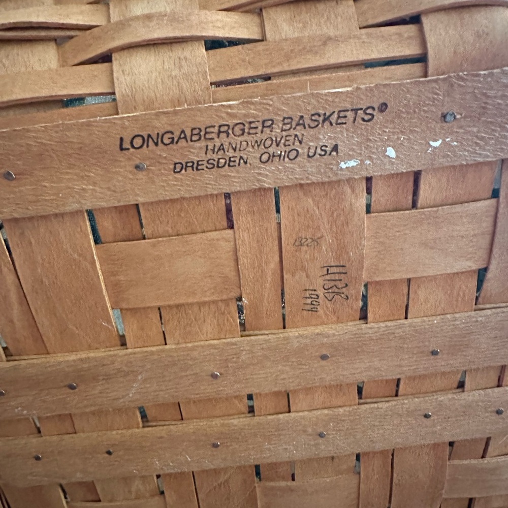 Longaberger 17” XL Sewing Basket🦋🦋🦋 - Picture 11 of 12